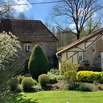 Le Moulin De La Castellerie Bed & Breakfast 3*