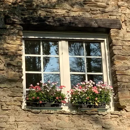 Le Moulin De La Castellerie * Moon-sur-Elle