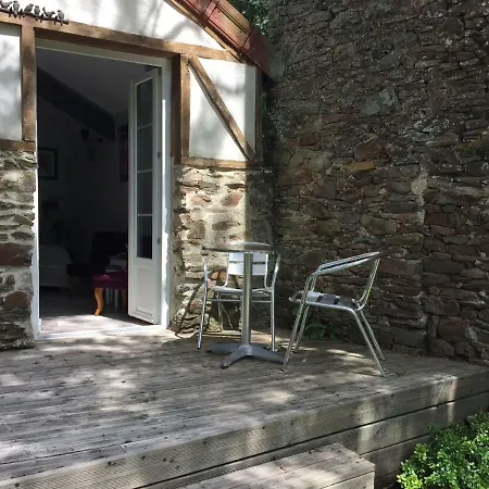Couette-café Le Moulin De La Castellerie *