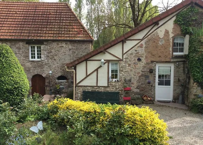 Le Moulin De La Castellerie Bed & Breakfast Moon-sur-Elle