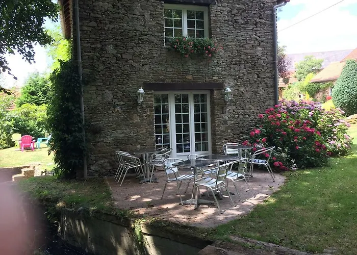 Le Moulin De La Castellerie Bed & Breakfast 3*
